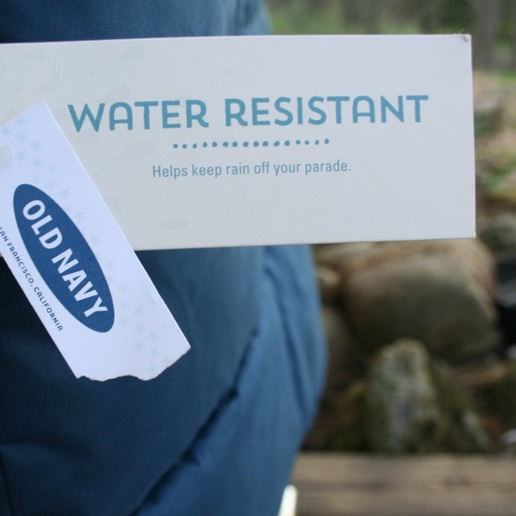 Old Navy Men's Puffer Vest Blue & Brown - Picture 3 of 4